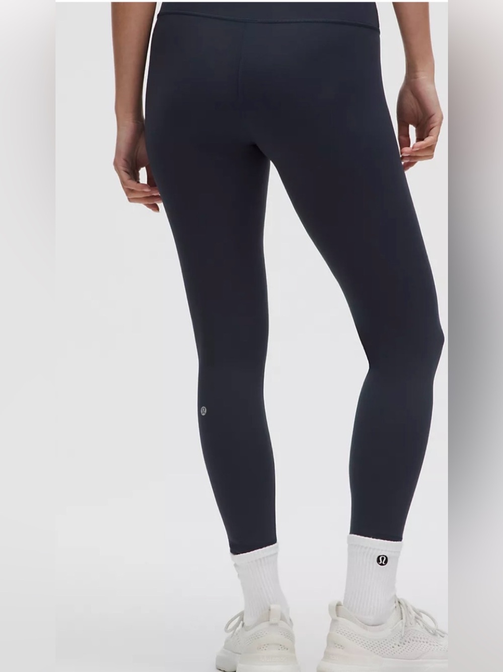 Lululemon Wunder Train High-Rise Tight 25" in navy size 4 EUC